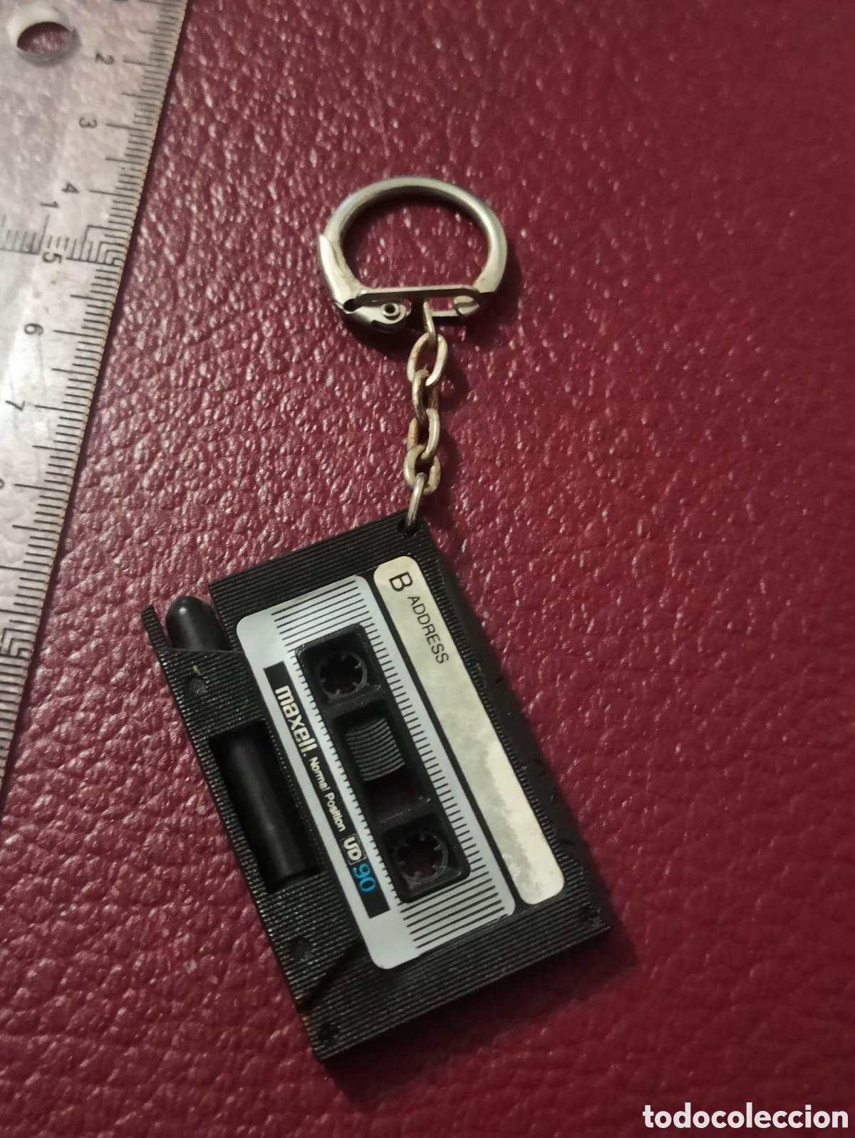 Sammlung von Schl&uuml;sselanh&auml;ngern: Antiguo Llavero Cassette y bol&iacute;grafo