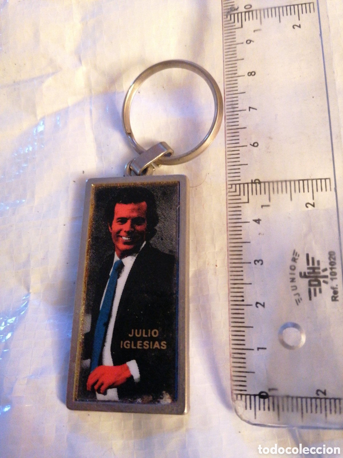 Coleccionismo de llaveros: Llavero antiguo Julio Iglesias - Foto 1