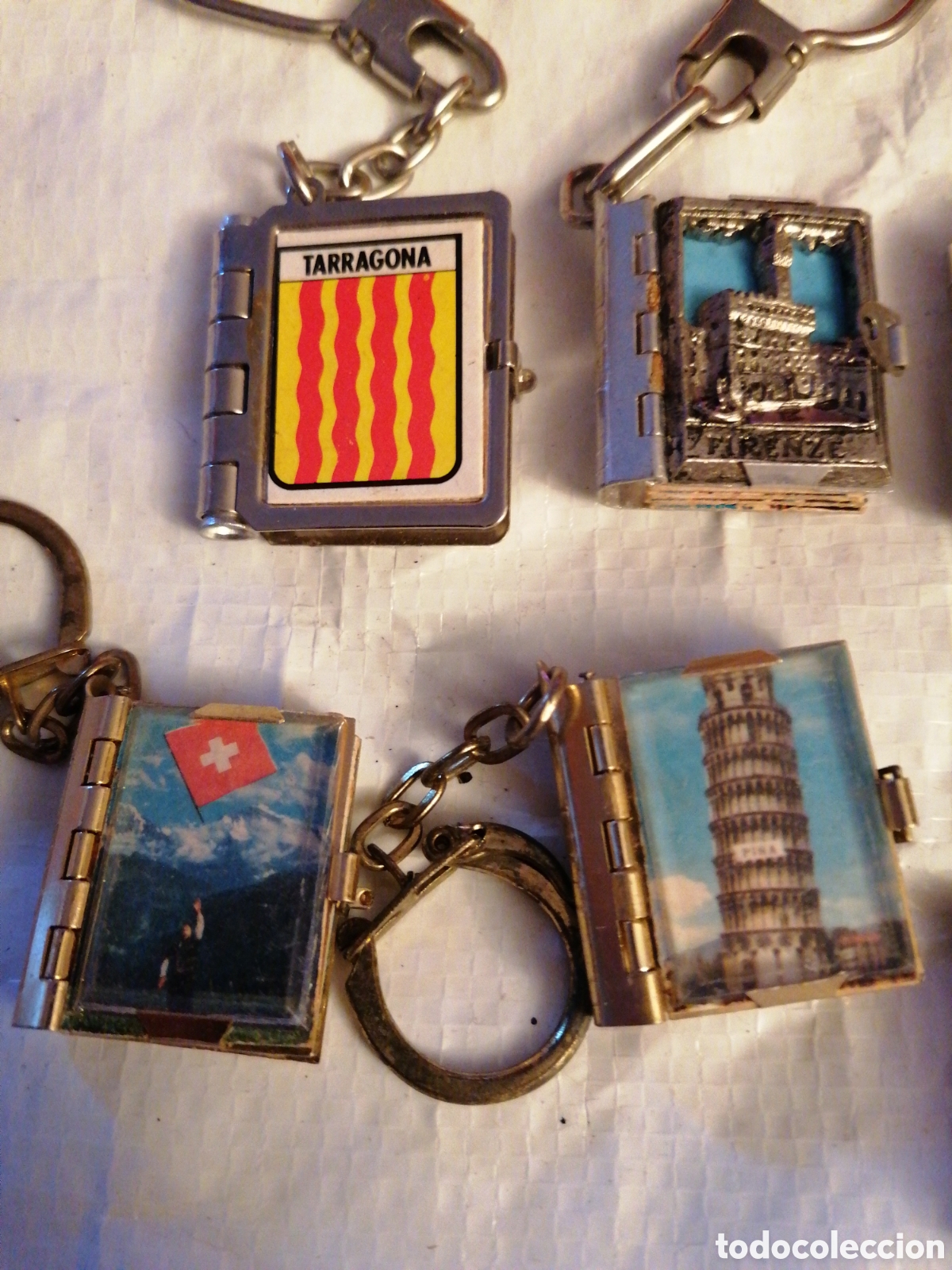 Coleccionismo de llaveros: 8 llaveros librillo recuerdos - Foto 2