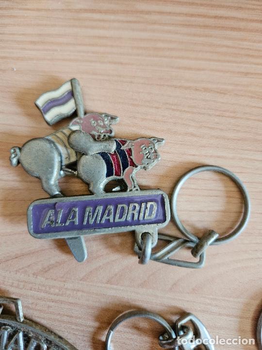 Collectionnisme de portes-cl&eacute;s: Llavero de f&uacute;tbol Real Madrid-Barcelona. Ala Madrid. Hala Madrid