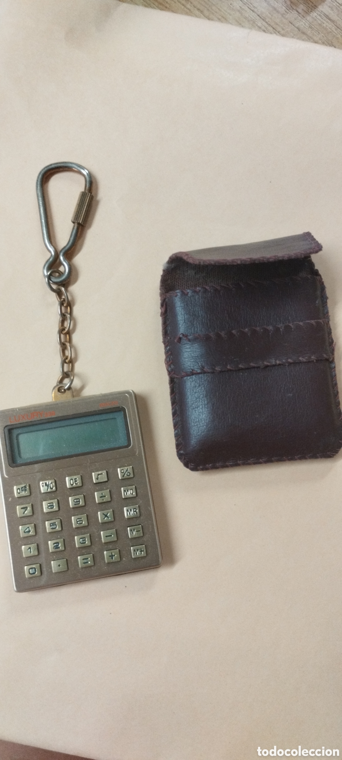 Coleccionismo de llaveros: Llavero mini calculadora con funda de piel - Foto 1