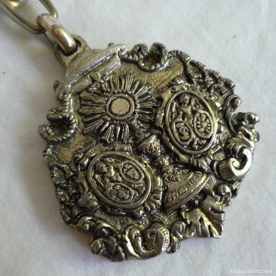 Collection of Keychains: Llavero hermandad de los gitanos de Madrid 1996