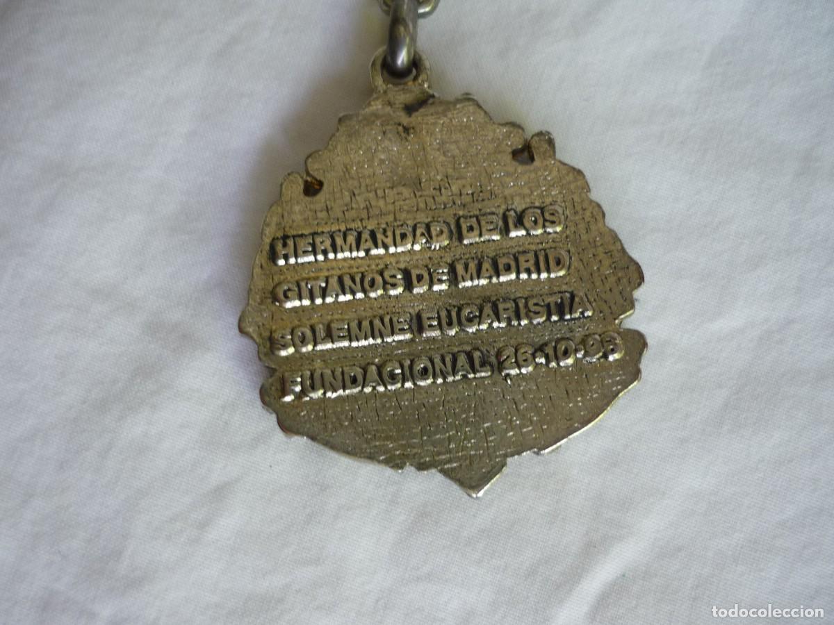 Coleccionismo de llaveros: Llavero hermandad de los gitanos de Madrid 1996 - Foto 4