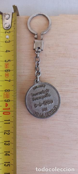 Coleccionismo de llaveros: LLAVERO COLEGIO INMACULADA CONCEPCION DIA DE LA FAMILIA. 8-6-1980. MALAGA ?. VIRGEN