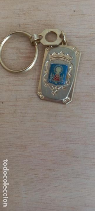 Coleccionismo de llaveros: LLAVERO CREO QUE DE LA VIRGEN DEL PILAR. FABRICADO EN ALPACA.