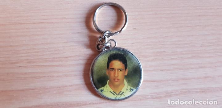 Coleccionismo de llaveros: Llavero de f&uacute;tbol. Ra&uacute;l Gonz&aacute;lez jugador del Real Madrid