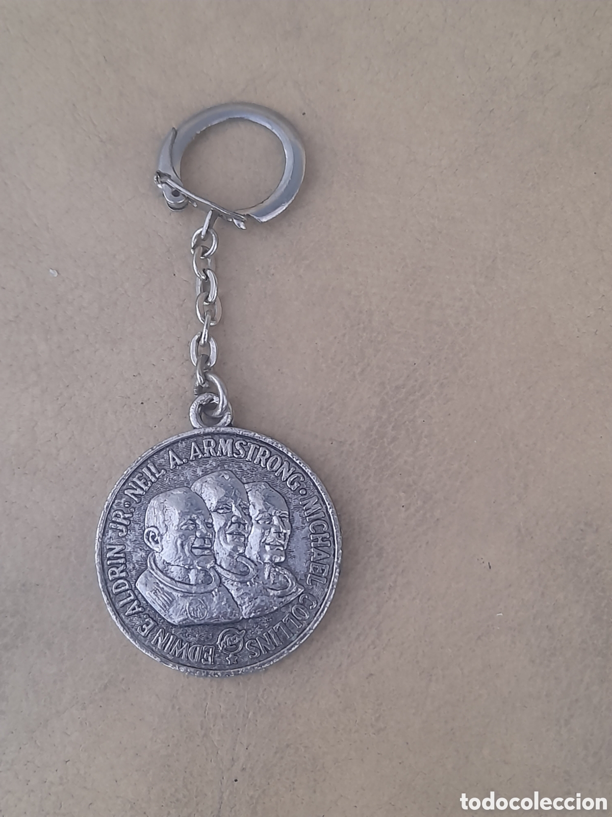 Coleccionismo de llaveros: Antiguo llavero del Apolo XI - Foto 1