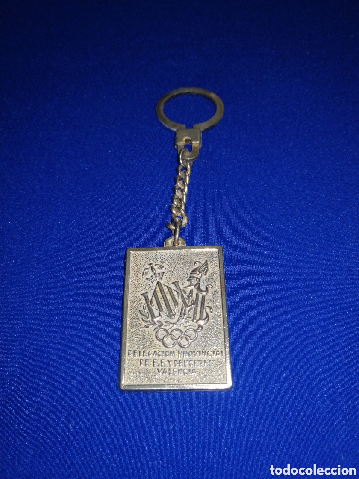 Collection of Keychains: DELEGACI&Oacute;N PROVINCIAL DE E. F. Y DEPORTES VALENCIA 1978 LLAVERO ANTIGUO
