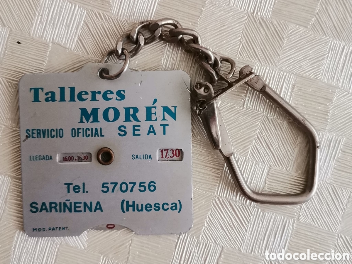 Coleccionismo de llaveros: Llavero metal Talleres Mor&eacute;n SEAT SARI&Ntilde;ENA Huesca reloj control horario HORA