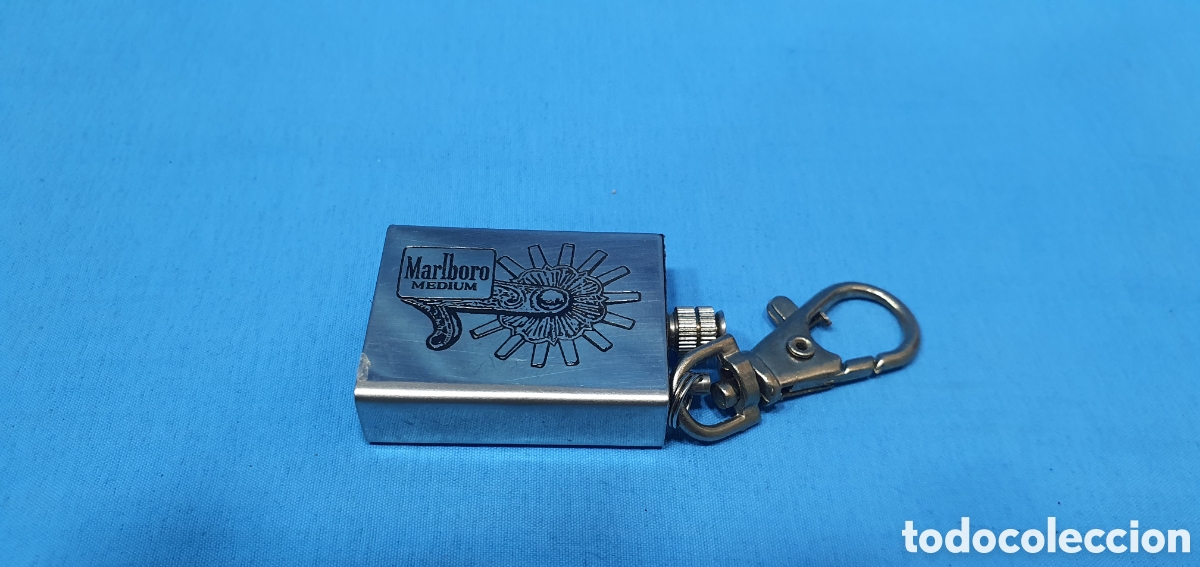 Coleccionismo de llaveros: LLAVERO MECHERO MARLBORO MEDIUM - Foto 1