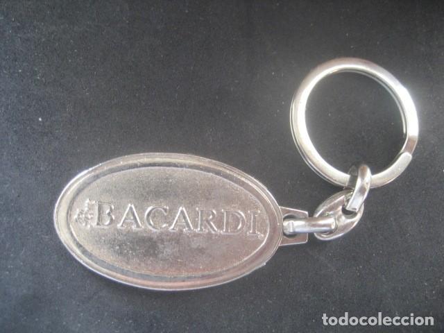 Coleccionismo de llaveros: LLAVERO RON BACARDI. DESDE 1862 - Foto 1