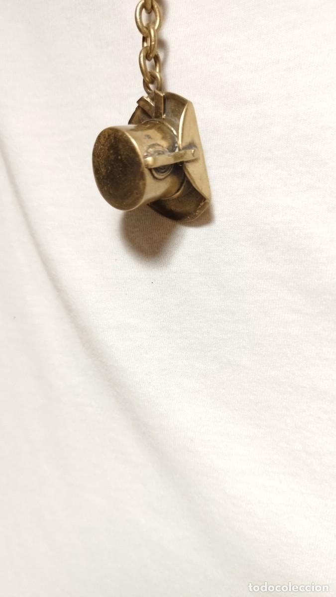 Coleccionismo de llaveros: Antiguo Llavero de Bronce,De un Sombrero de Copa.