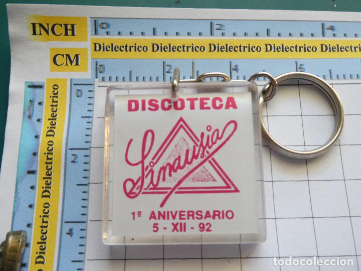 Sammlung von Schl&uuml;sselanh&auml;ngern: LLAVERO DE DISCOTECAS PUBS NIGHT CLUBS. DISCOTECA SINAUSIA SALA MADRID 1992