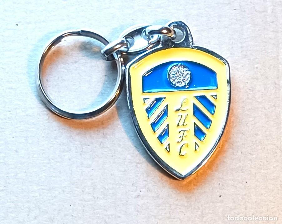 Sammlung von Schl&uuml;sselanh&auml;ngern: LLAVERO LEEDS UNITED FC FUTBOL METAL PREMIER LEAGUE KEYRING CHAVEIRO PORTE-CLES KEY CHAIN R31R