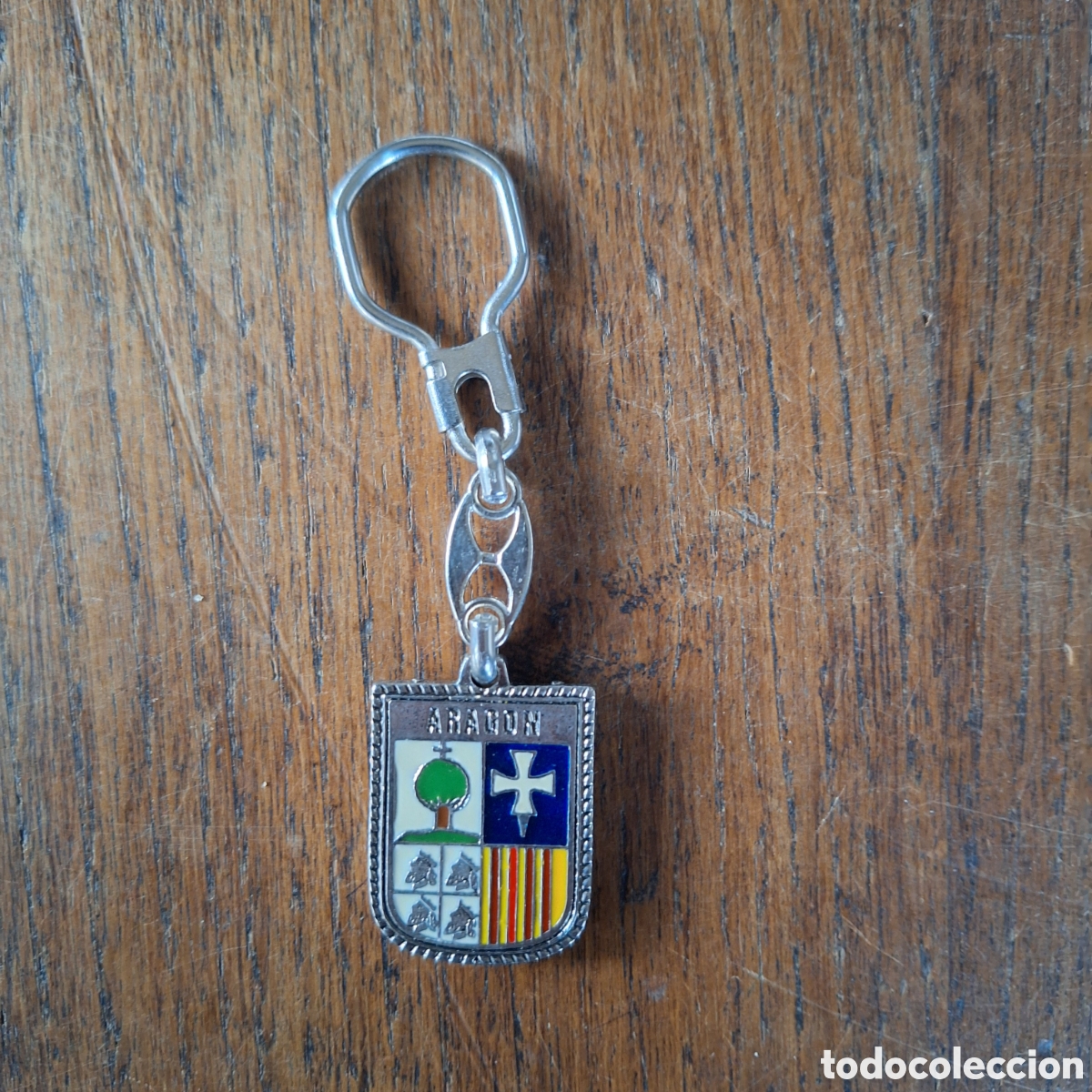 Collectionnisme de portes-cl&eacute;s: Llavero escudo aragon