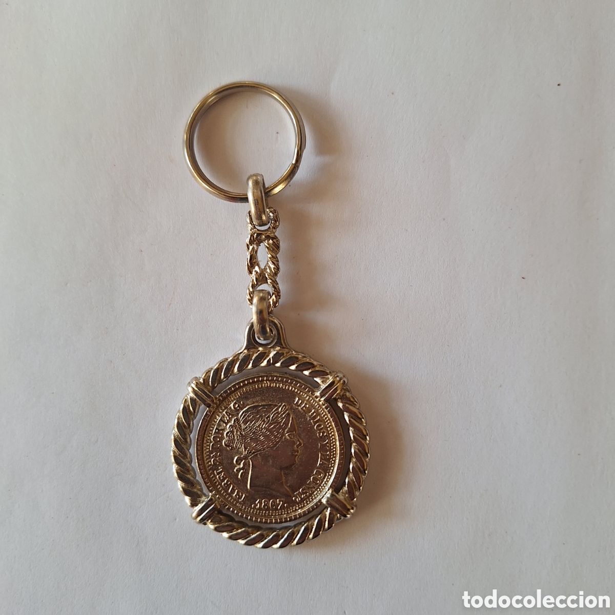 Sammlung von Schl&uuml;sselanh&auml;ngern: Llavero moneda Isabel II