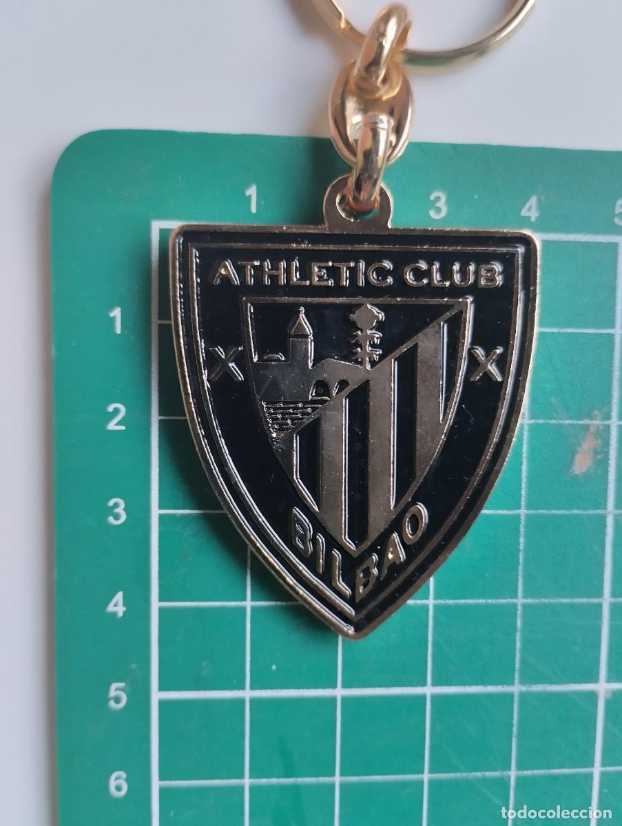 Llavero con escudo del Atlético de Madrid – Negro y plateado