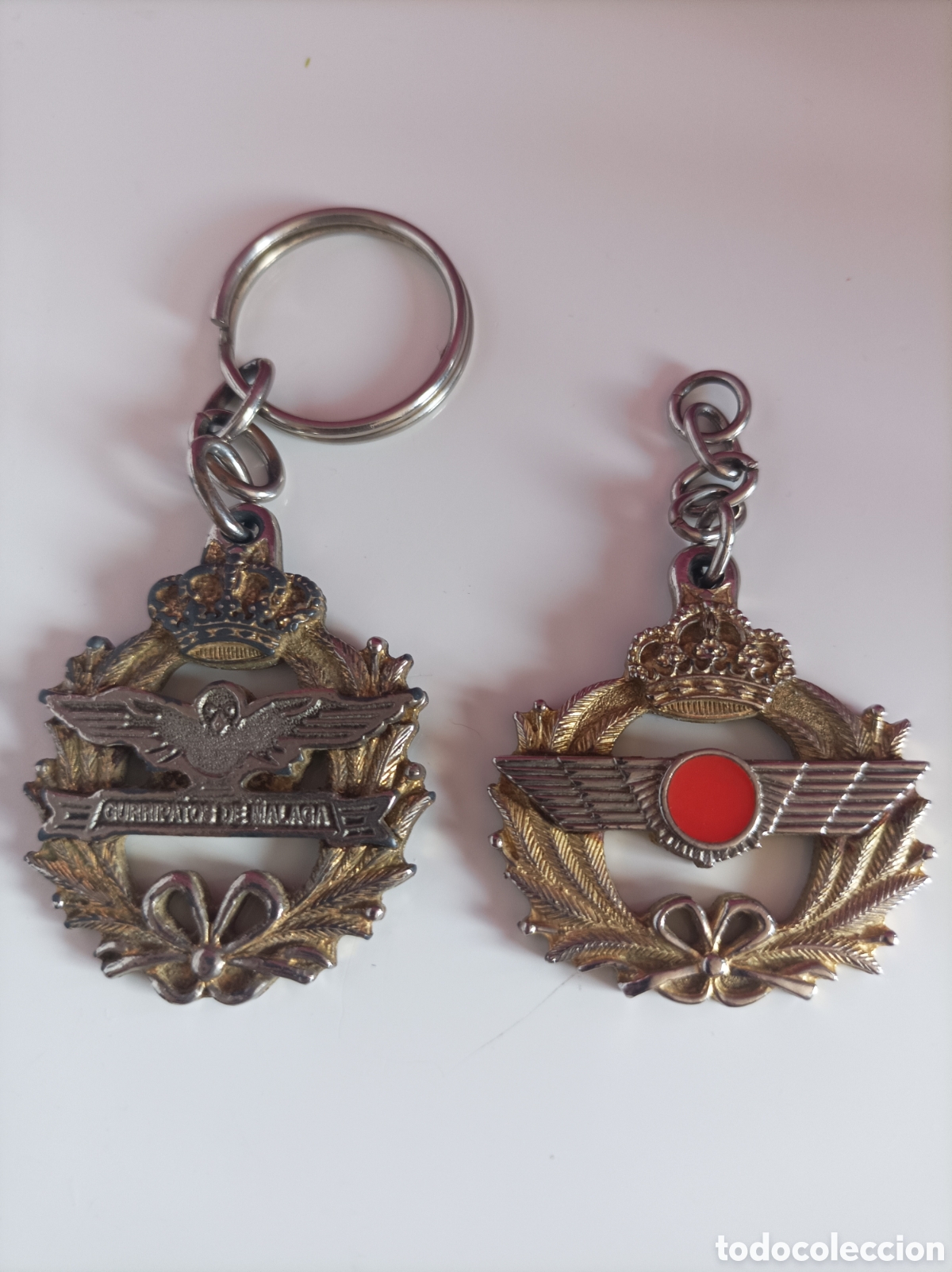 Coleccionismo de llaveros: Lote 2 llaveros ej&eacute;rcito del aire gurripatos de Malaga veteranos