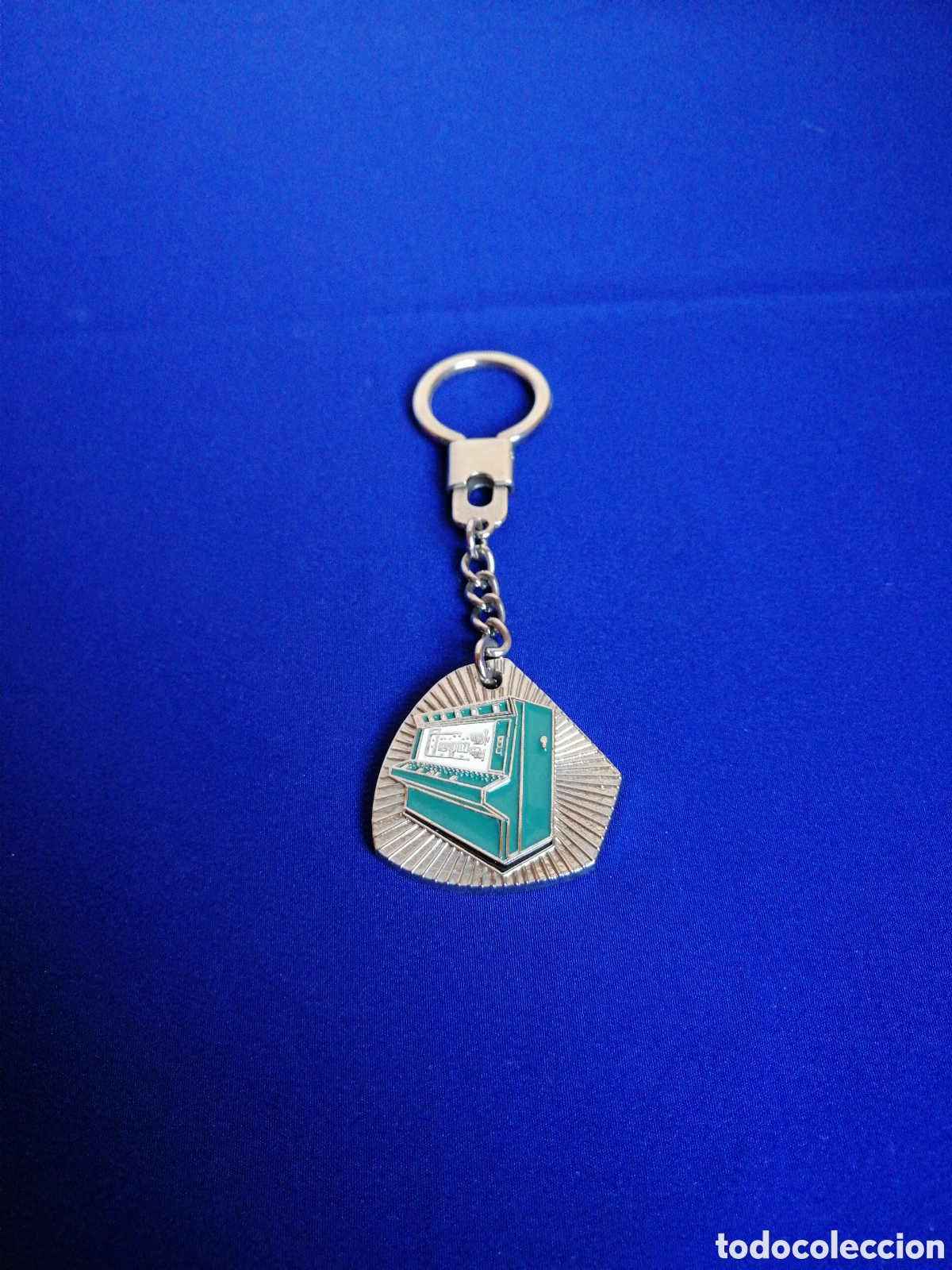 Collection of Keychains: VIMOELECTRIC MONTAJES EL&Eacute;CTRICOS (VALENCIA) LLAVERO PUBLICIDAD ANTIGUO