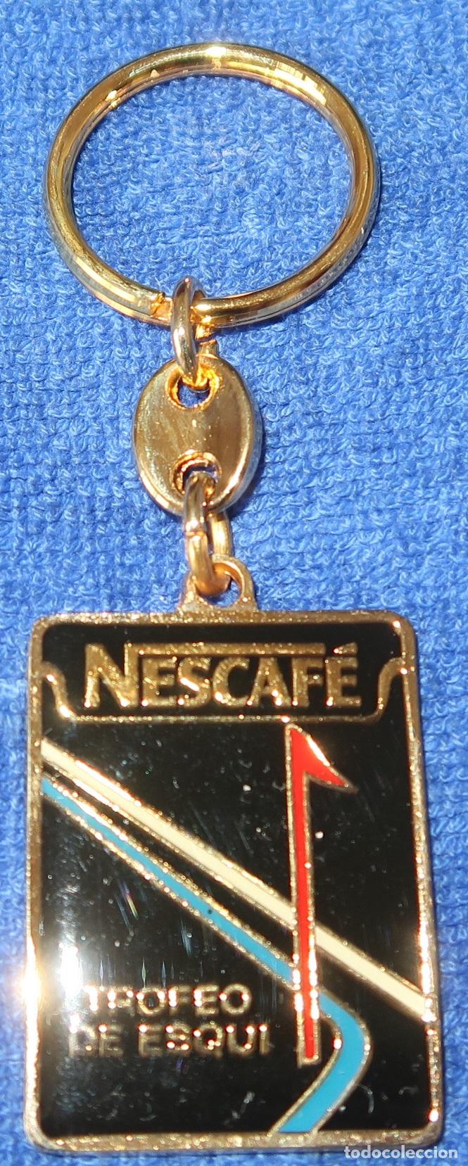 Coleccionismo de llaveros: Nescaf&eacute; - Trofeo de esqu&iacute; - Llavero antiguo