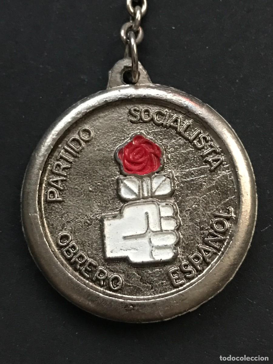 Collection of Keychains: PARTIDO SOCIALISTA OBRERO ESPA&Ntilde;OL PSOE - LLAVERO ORIGINAL - TEMATICA POLITICA POLITICO