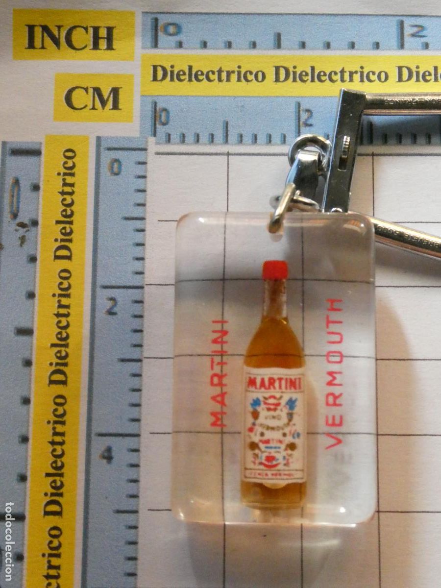 Collectionnisme de portes-cl&eacute;s: LLAVERO DE BEBIDAS. BOTELLA VERMOUTH MARTINI