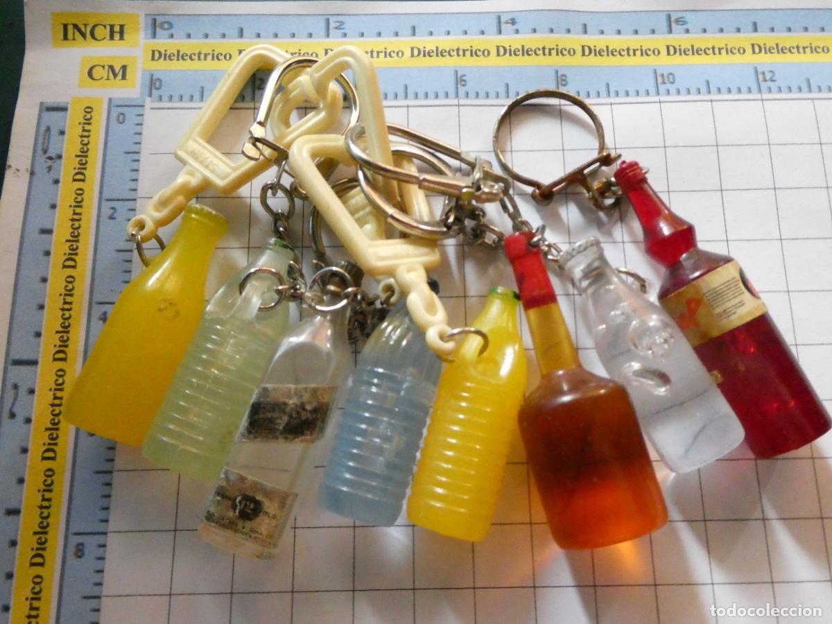 Collection of Keychains: 8 LLAVEROS DE BEBIDAS. BOTELLAS REFRESCOS LICORES. MINIATURAS FIGURITAS A&Ntilde;OS 70 80