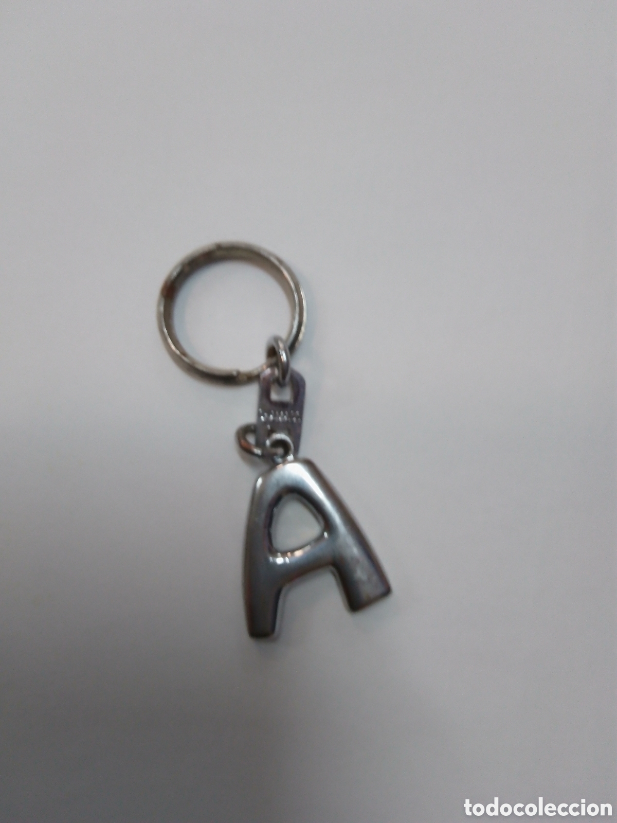 Colecionismo de porta-chaves: Llavero letra a - car27