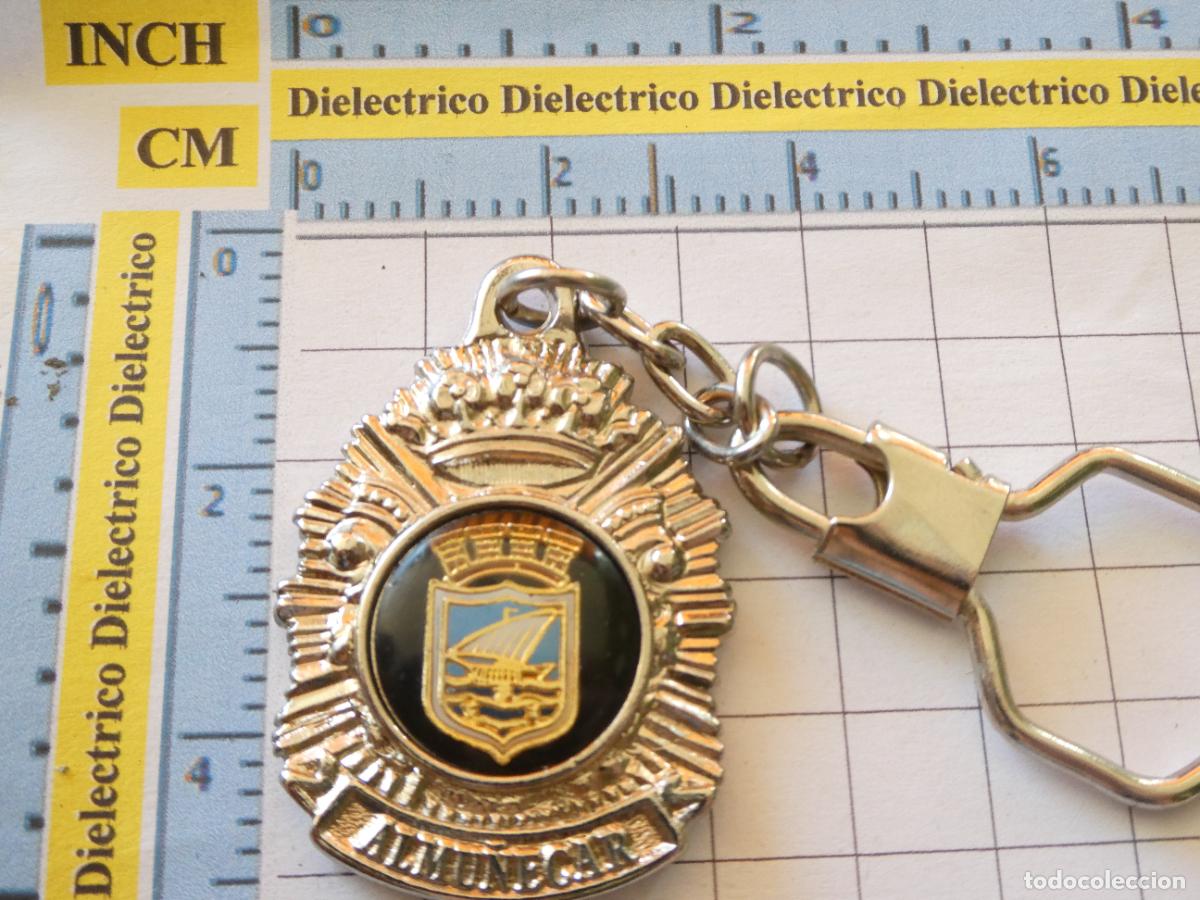 Coleccionismo de llaveros: LLAVERO DE TURISMO HER&Aacute;LDICA. ESCUDO ALMU&Ntilde;ECAR GRANADA. ANTIGUO MUESTRARIO FABRICANTE.