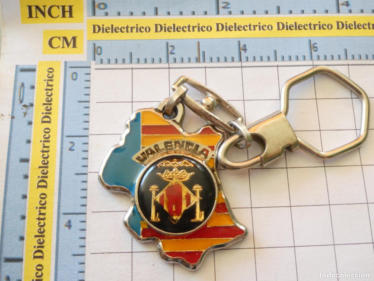 Collezionismo di Portachiavi: LLAVERO DE TURISMO. VALENCIA MAPA BANDERA. ANTIGUO MUESTRARIO FABRICANTE