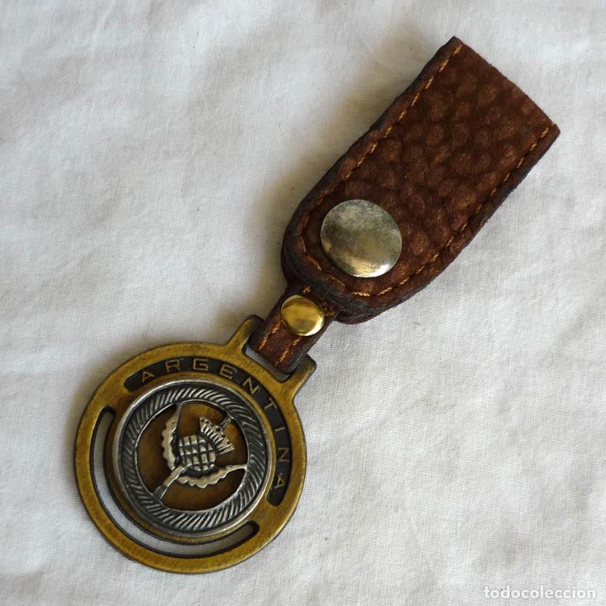 Collection of Keychains: Llavero en cuero y metales Argentina