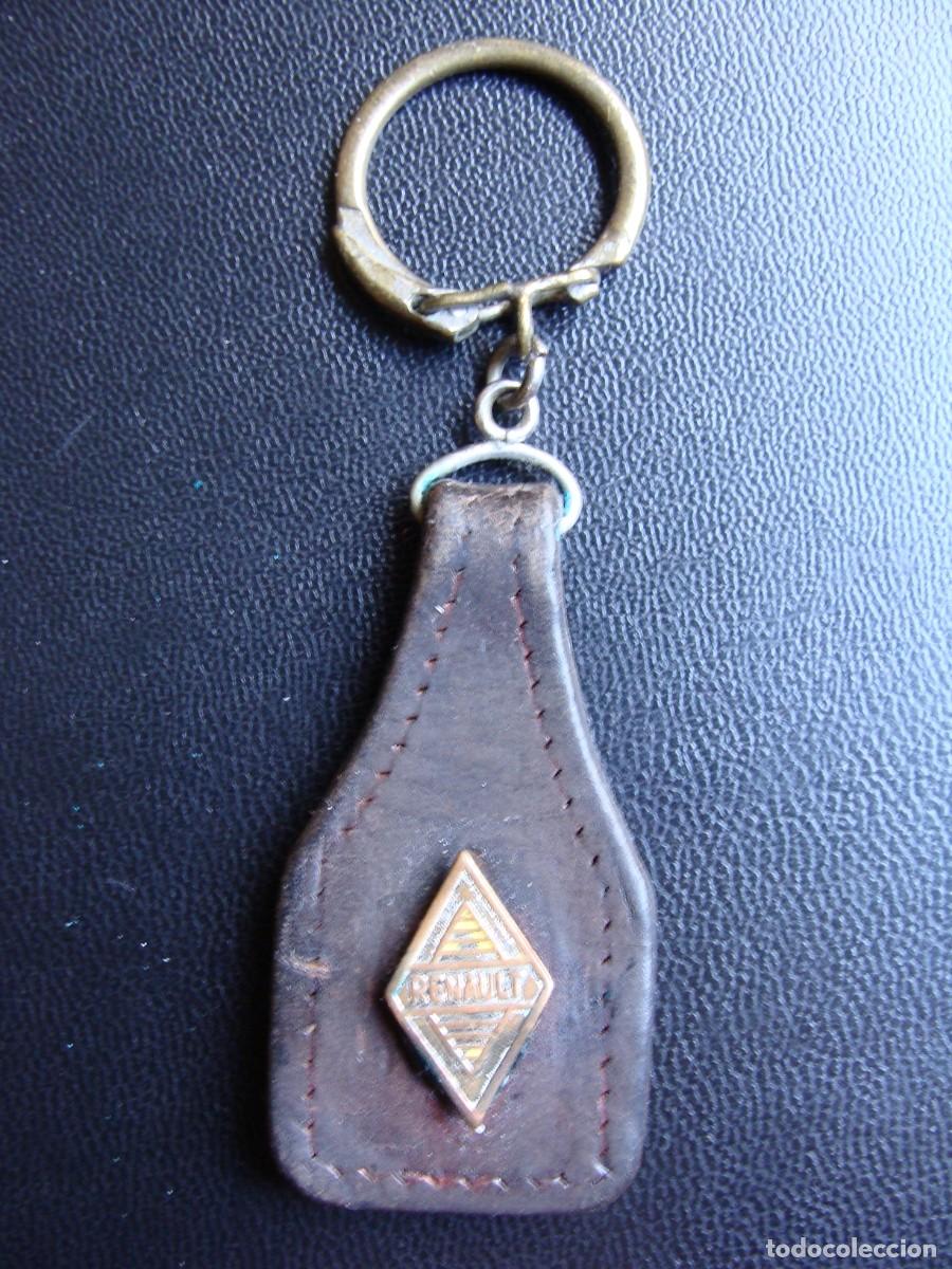 Sammlung von Schl&uuml;sselanh&auml;ngern: LLAVERO MUY ANTIGUO DE COLECCION RENAULT A&Ntilde;OS 40/50 LOGO EMBLEMA COCHE AUTOMOVIL
