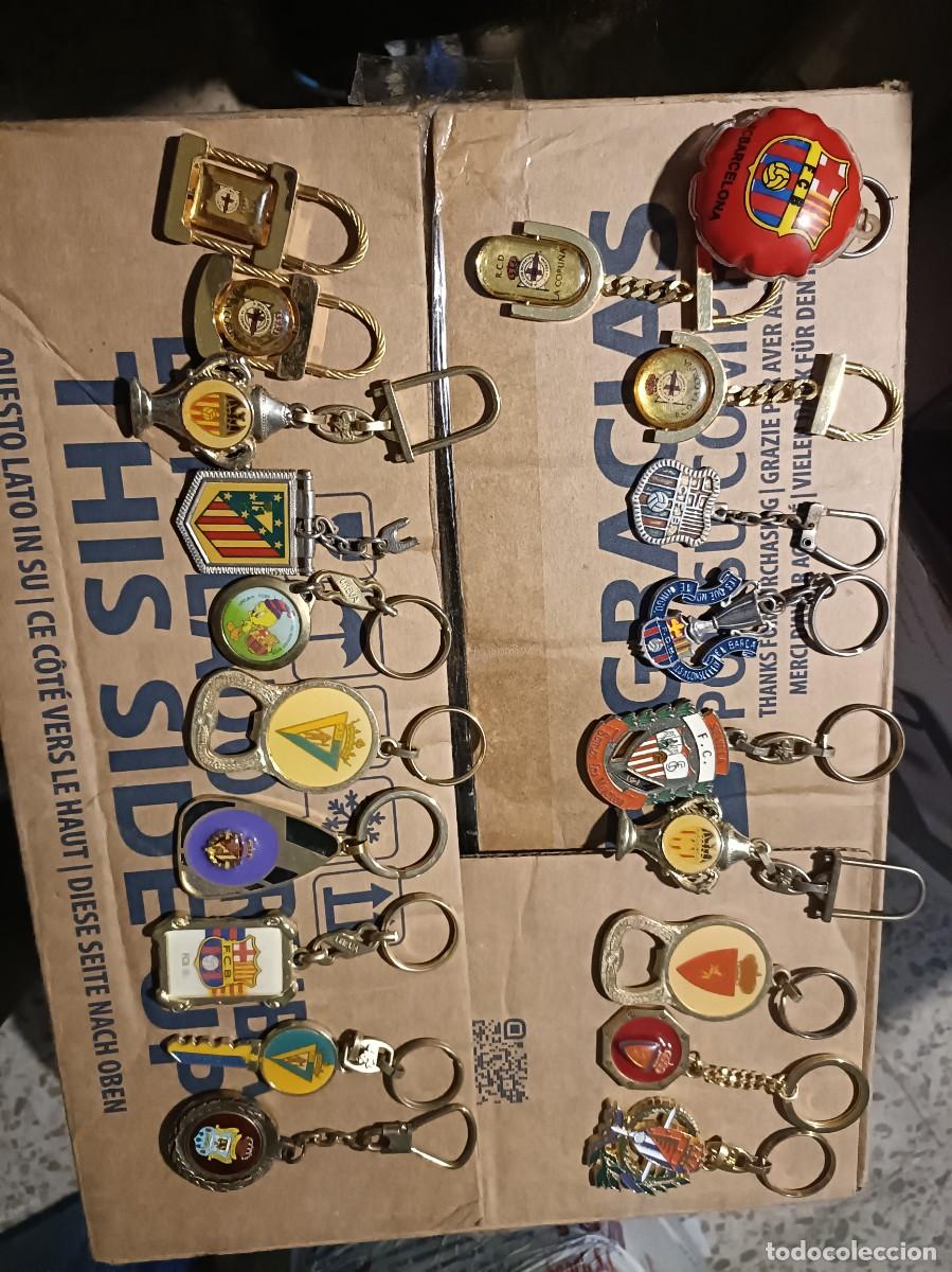 Coleccionismo de llaveros: Coleccion de 20 llaveros leiva,etc equipos de futbol espa&ntilde;oles