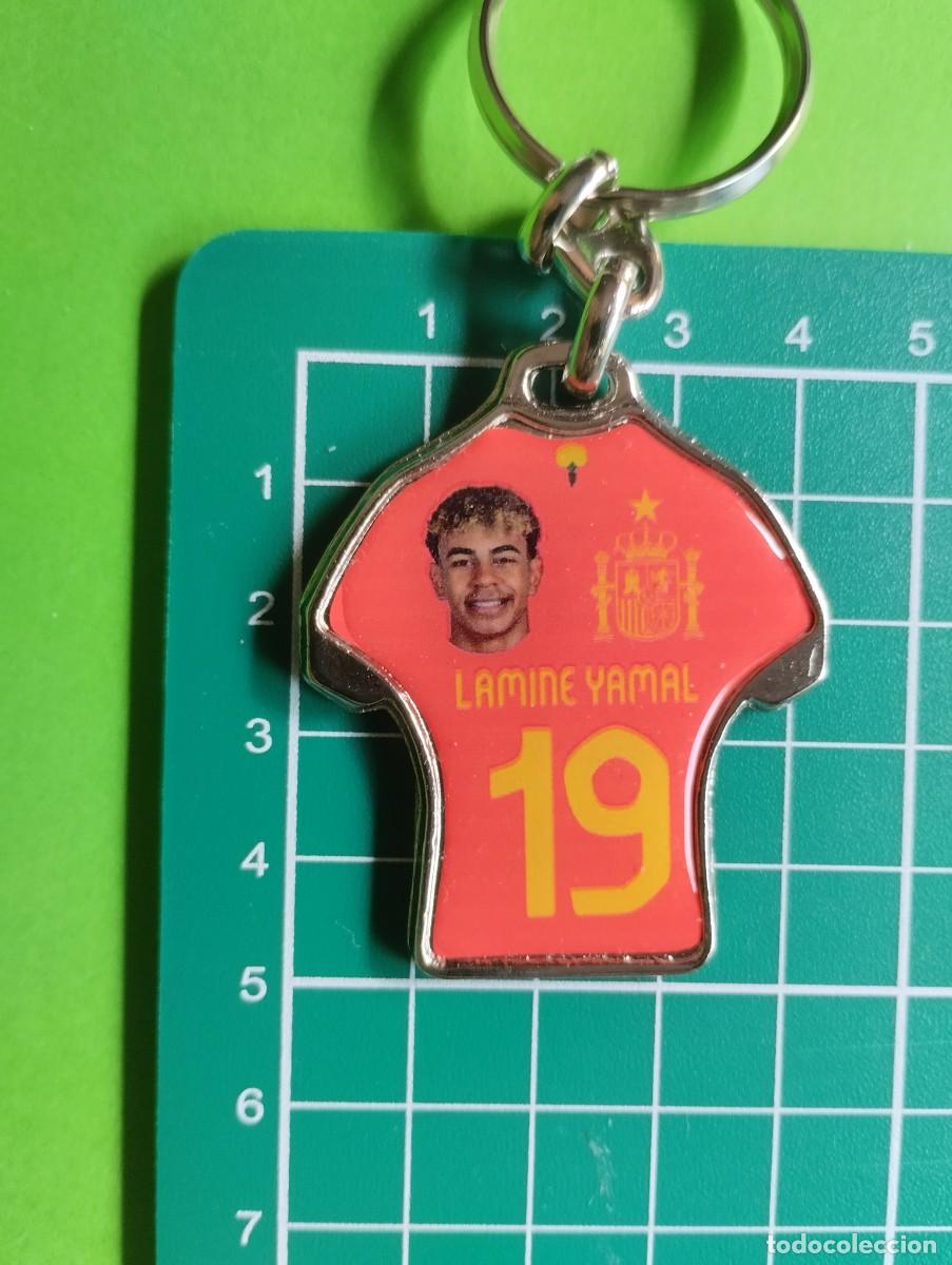 Coleccionismo de llaveros: LLAVERO FUTBOL - CAMISETA JUGADOR DE LA SELECCION - LAMINE YAMAL