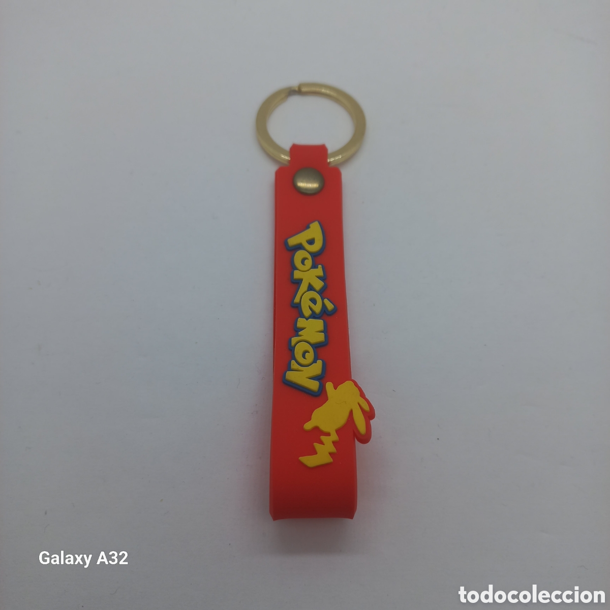 Llavero Pokemon rojo