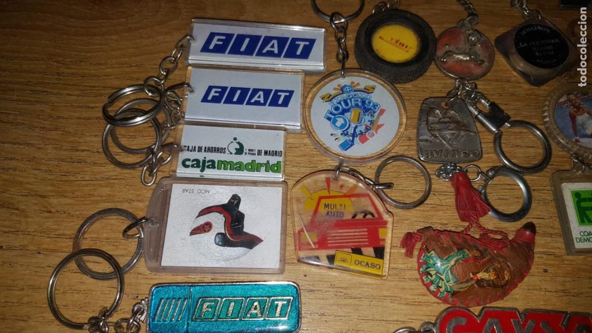 Coleccionismo de llaveros: LOTE DE 21 LLAVEROS VARIADOS - Foto 2