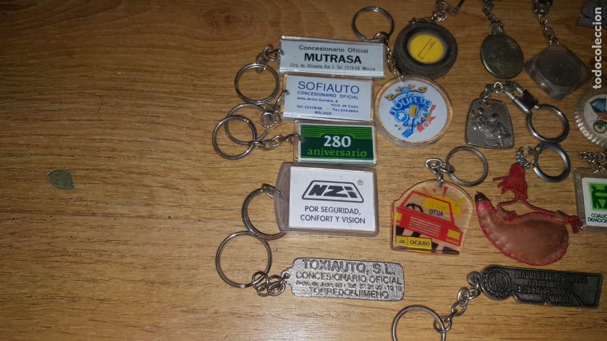 Coleccionismo de llaveros: LOTE DE 21 LLAVEROS VARIADOS - Foto 5