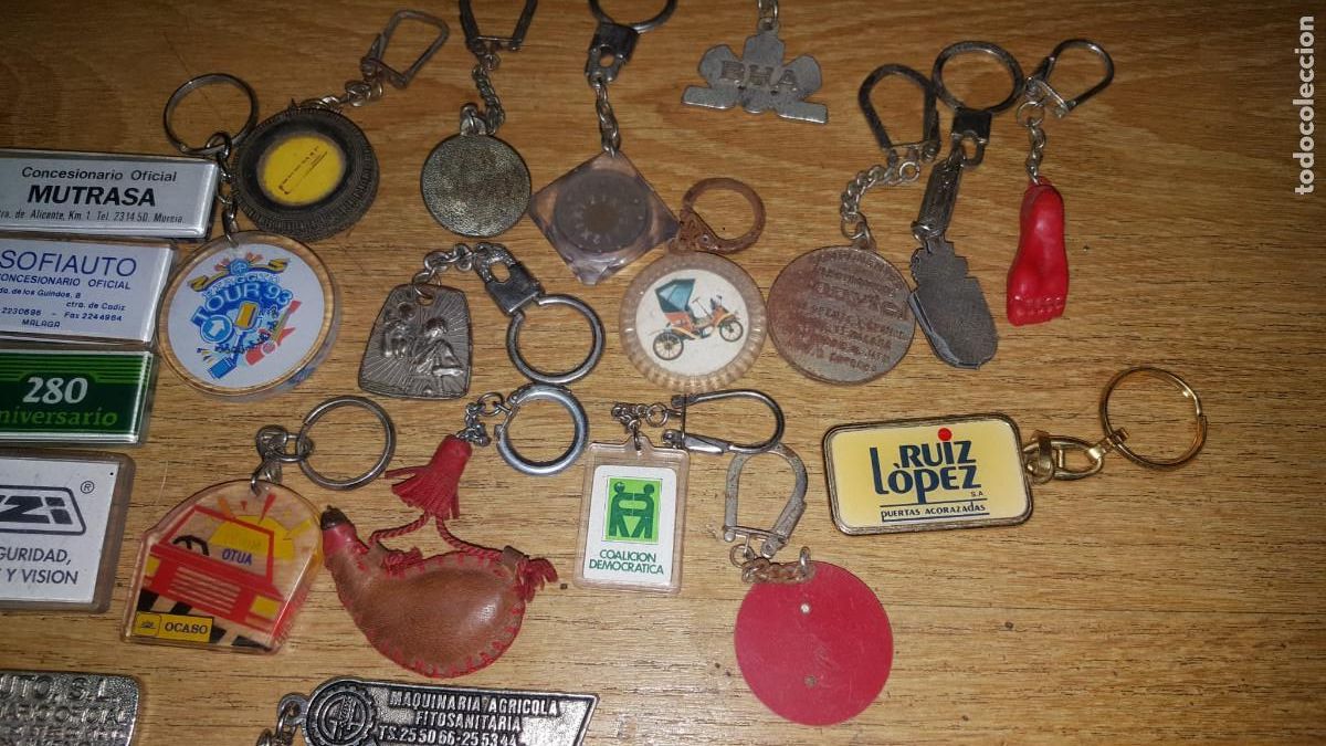 Coleccionismo de llaveros: LOTE DE 21 LLAVEROS VARIADOS - Foto 6