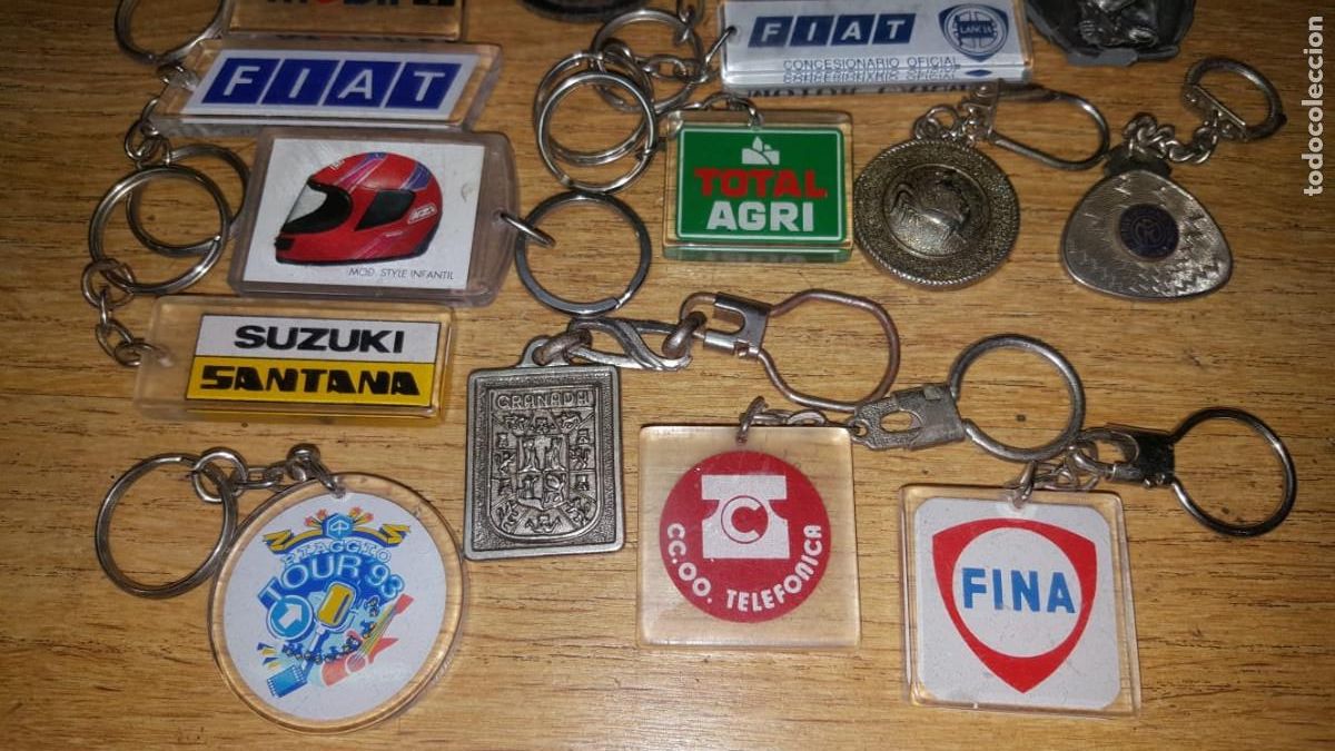 Coleccionismo de llaveros: LOTE DE 20 LLAVEROS VARIADOS - Foto 3