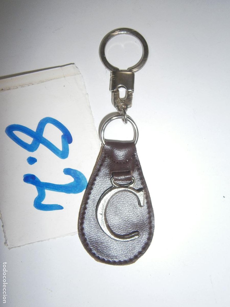 Collection of Keychains: ANTIGUO LLAVERO LETRA C - ENVIO GRATIS A ESPA&Ntilde;A