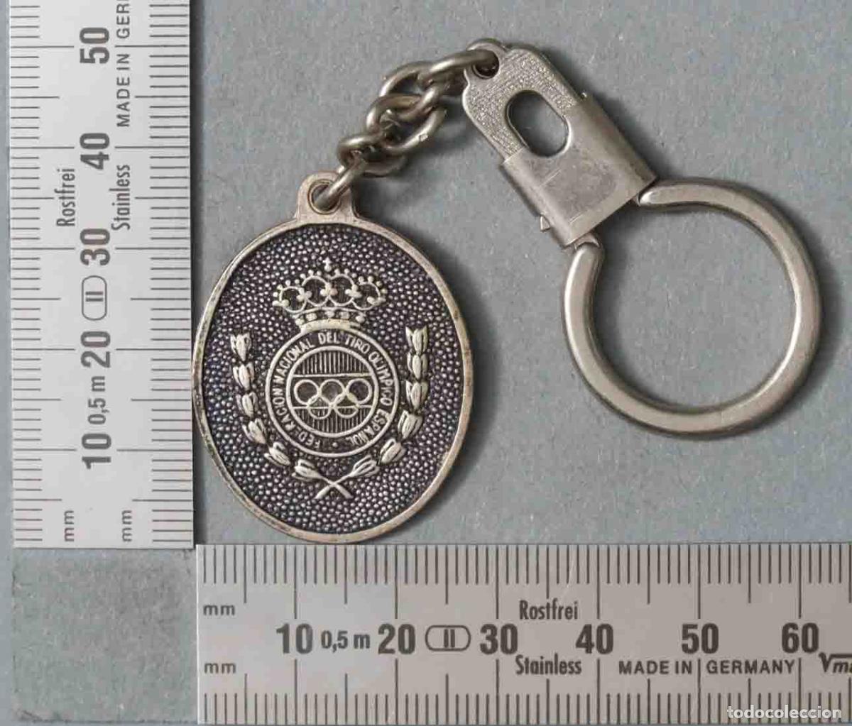 Colecionismo de porta-chaves: LLAVERO. FEDERACION NACIONAL DEL TIRO OLIMPICO ESPA&Ntilde;OL. PLATA