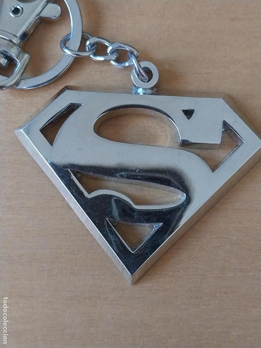 Coleccionismo de llaveros: SUPERMAN LLAVERO METAL CROMADA PRECIOSO DISE&Ntilde;O EMBLEMA DE PECHO 5CM ALTO MUY BONITO