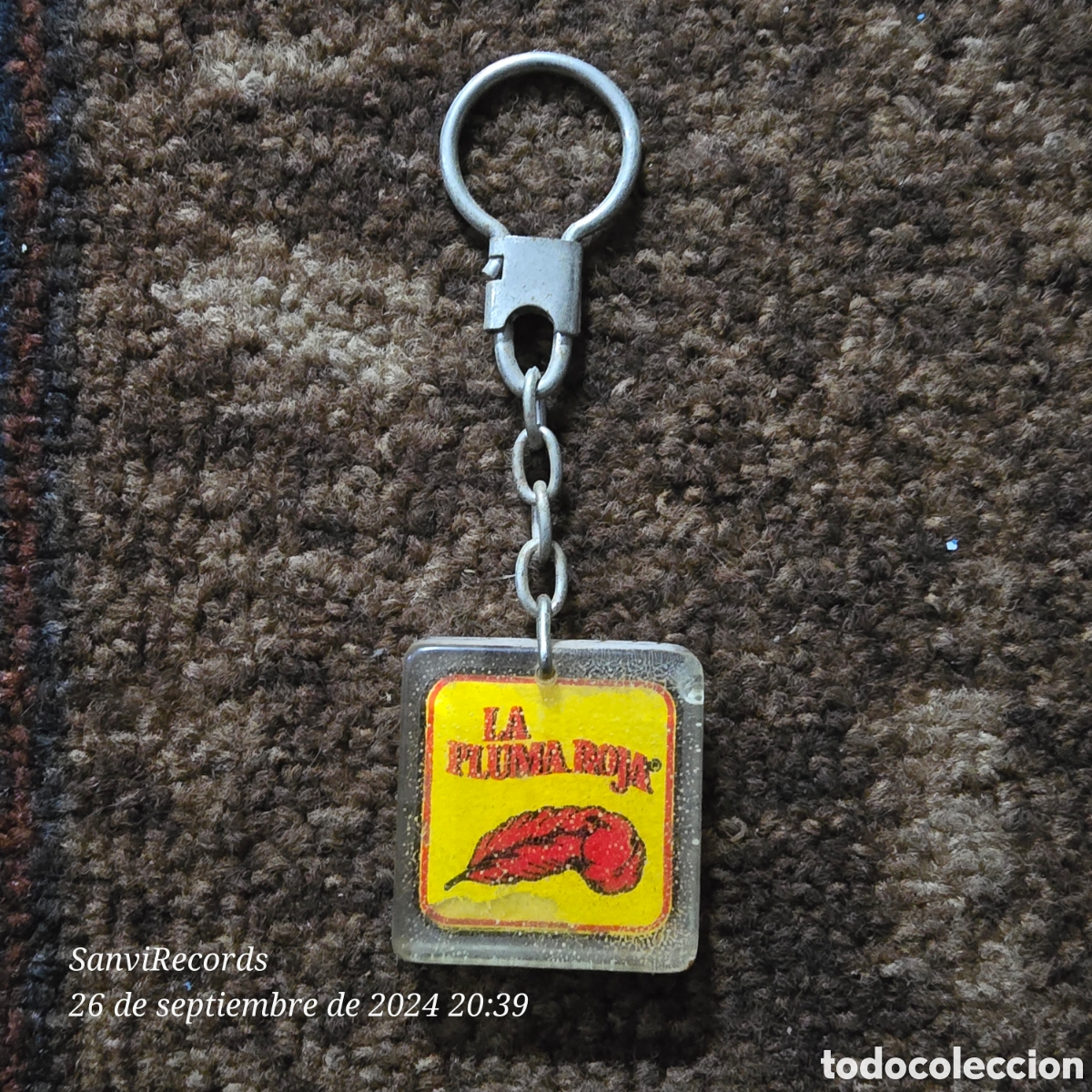 Sammlung von Schl&uuml;sselanh&auml;ngern: LLAVERO LA PLUMA ROJA, FRANSARI S.A. (LAS PALMAS DE GRAN CANARIA)