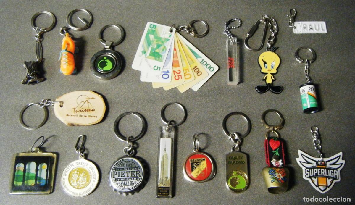 Coleccionismo de llaveros: Lote de diecisiete llaveros - Foto 1