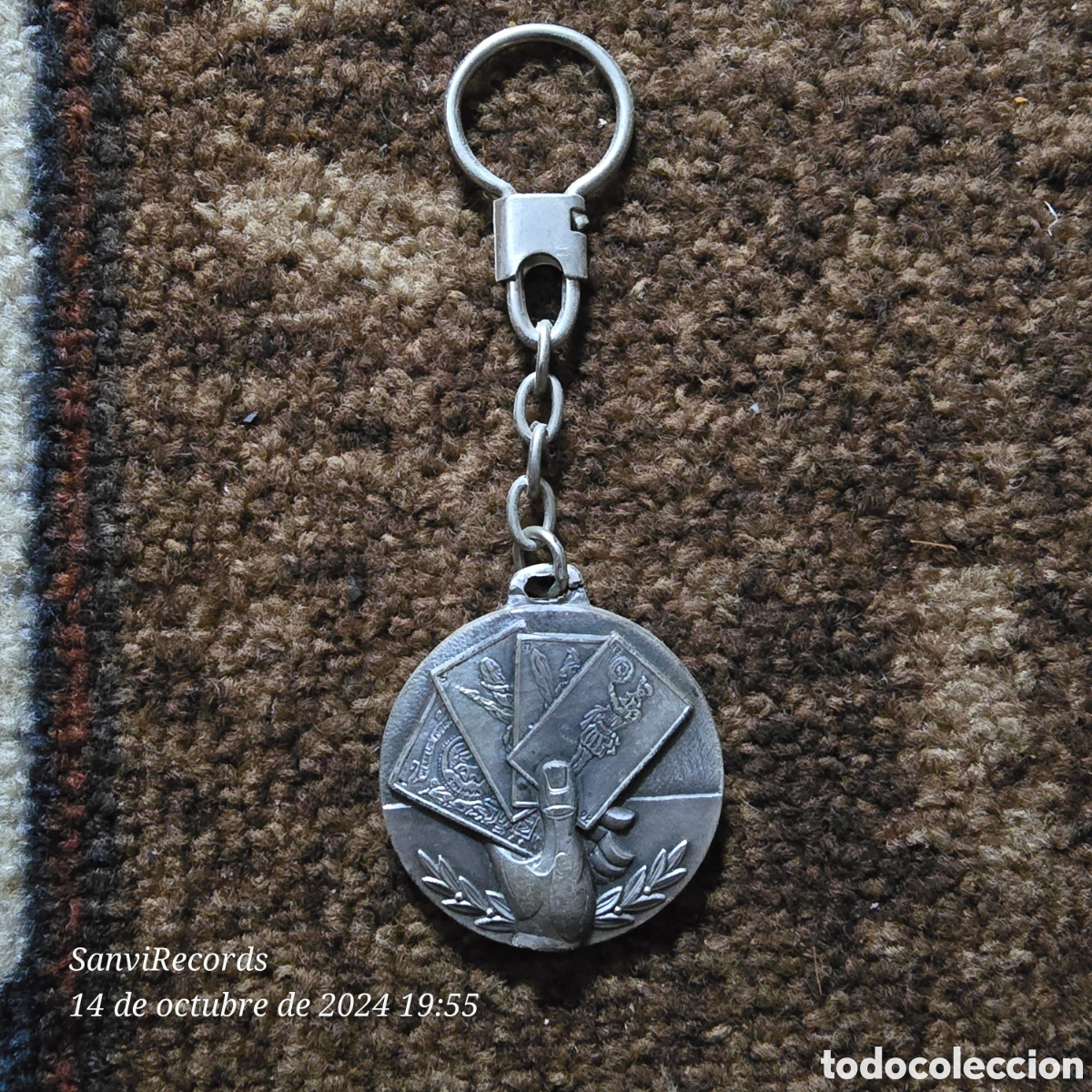 Collection of Keychains: LLAVERO CAMPEONATO DE ENVITE, ARCHIPI&Eacute;LAGO CANARIO, PASSPORT, A&Ntilde;O 1983
