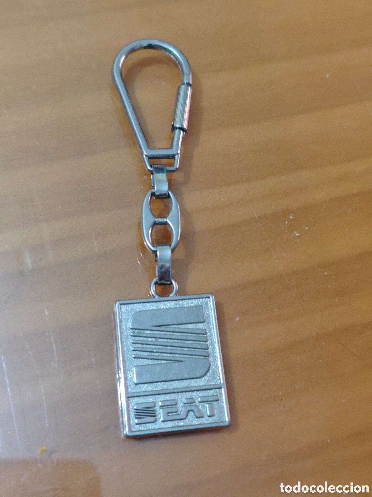 Coleccionismo de llaveros: Antiguo Llavero Seat.
