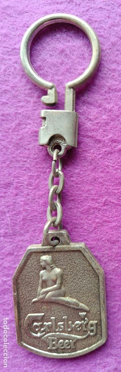Collectionnisme de portes-cl&eacute;s: LLAVERO PUBLICIDAD CERVEZA CARLSBERG BEER LA GRAN CERVEZA DANESA METALICO VER FOTO TRASERA