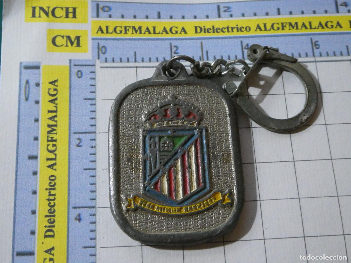 Collection of Keychains: LLAVERO DE DEPORTES. F&Uacute;TBOL. ATL&Eacute;TICO DE MADRID PE&Ntilde;A ATL&Eacute;TICA ARANJUEZ DESDE 1973