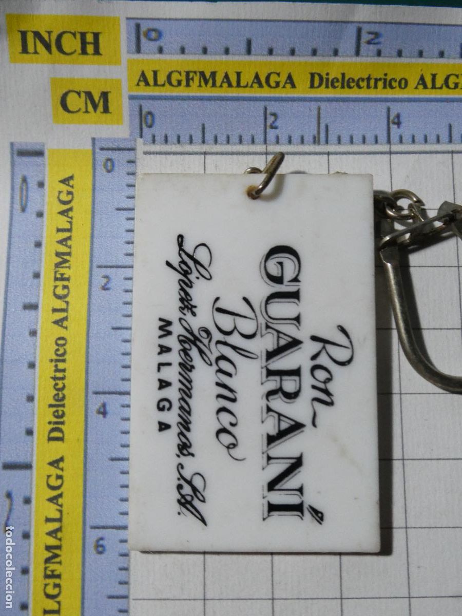 Collectionnisme de portes-cl&eacute;s: LLAVERO DE BEBIDAS. RON GUARAN&Iacute; BLANCO M&Aacute;LAGA