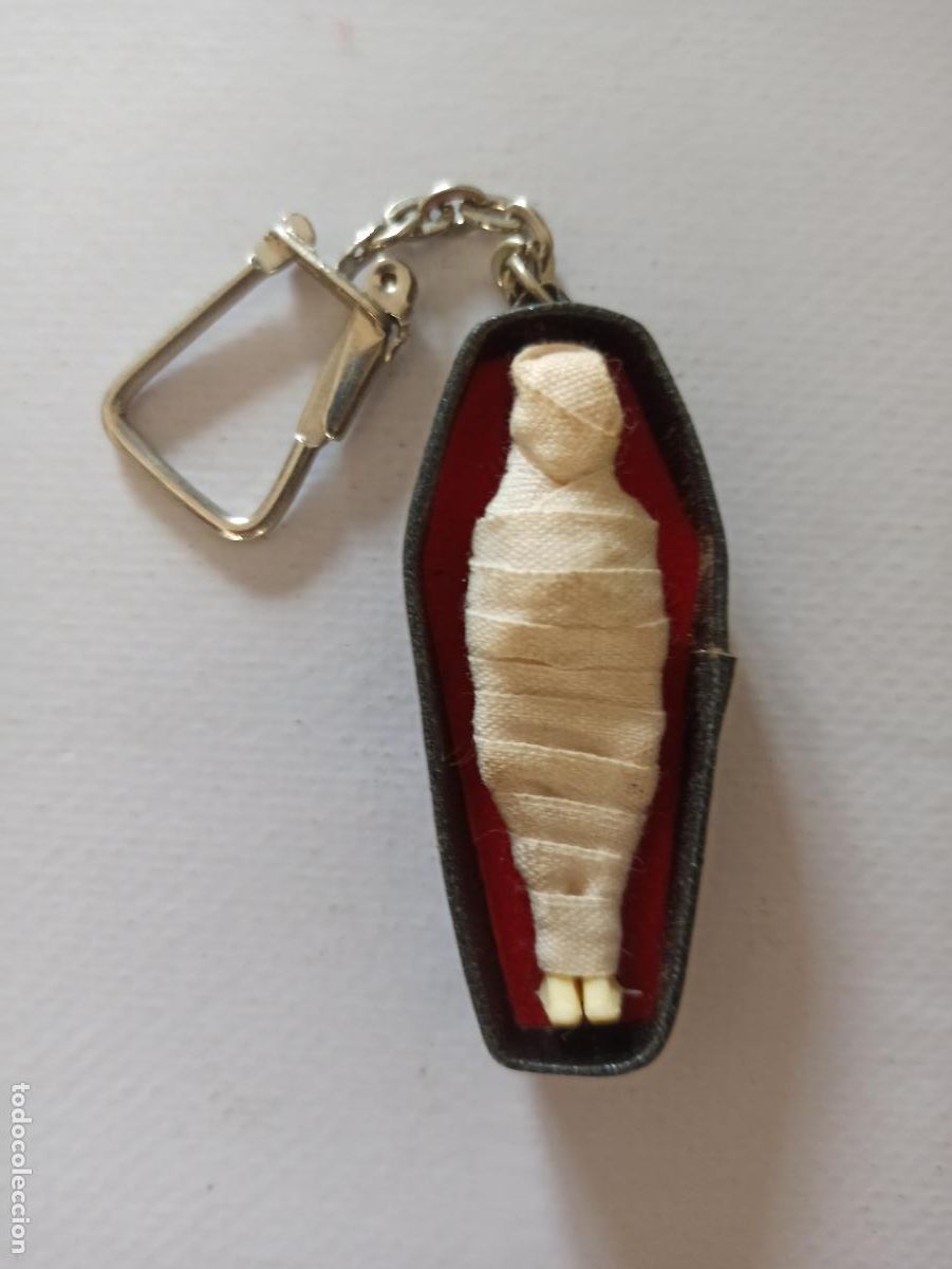 Sammlung von Schl&uuml;sselanh&auml;ngern: LLAVERO MOMIA EN SARCOFAGO (116C)